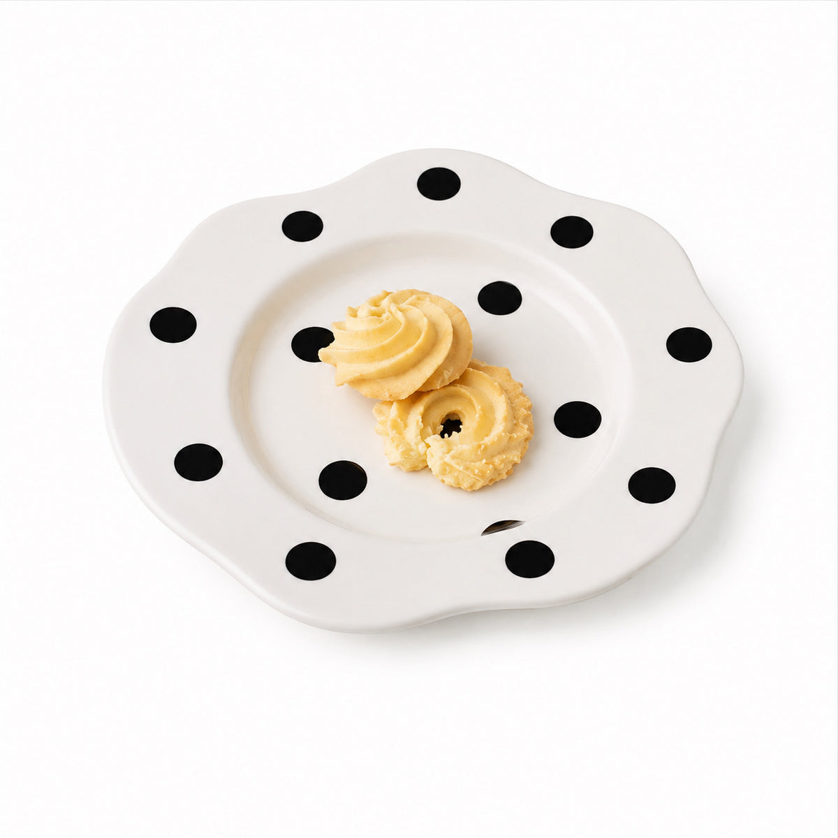 Polka dot wavy plate